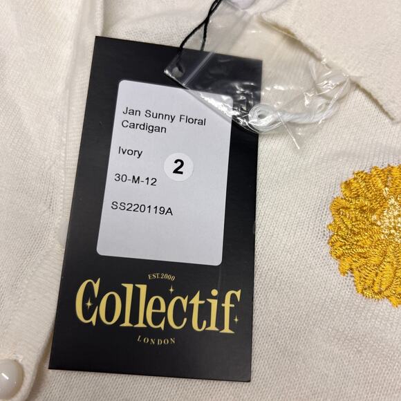 Collectif Cardigan Sweater Womens 8 White Flower Knit Collared Preppy Cropped - Picture 4 of 8